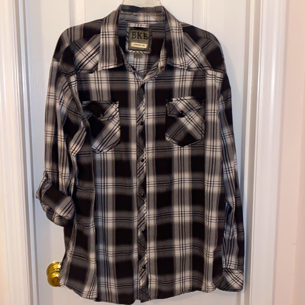 BKE XL EUC Black & White Mens Shirt Bought frm Buckles Up Down Snaps